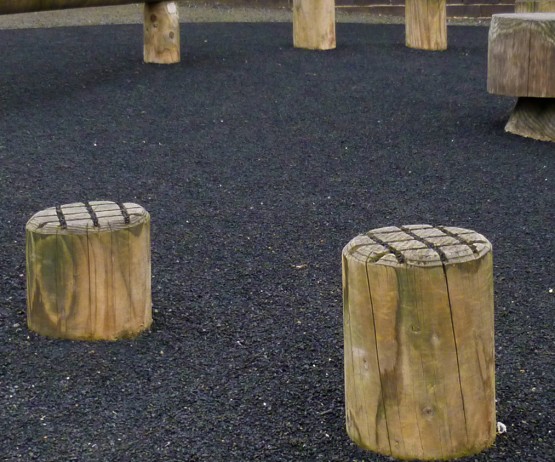 Stepping Log Columns for schools Stepping Log Columns for commercial use Stepping Log Columns for schools