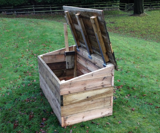 Outdoor Toy Box