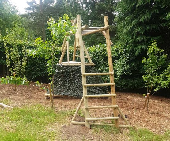 Pyramid Monkey Frame garden play